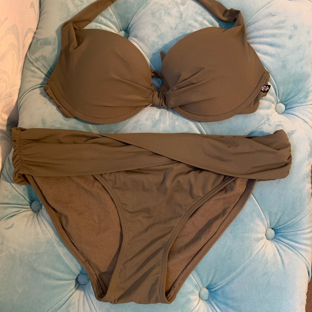 🌸2/$25 - La Vie En Rose High Waited Bikini